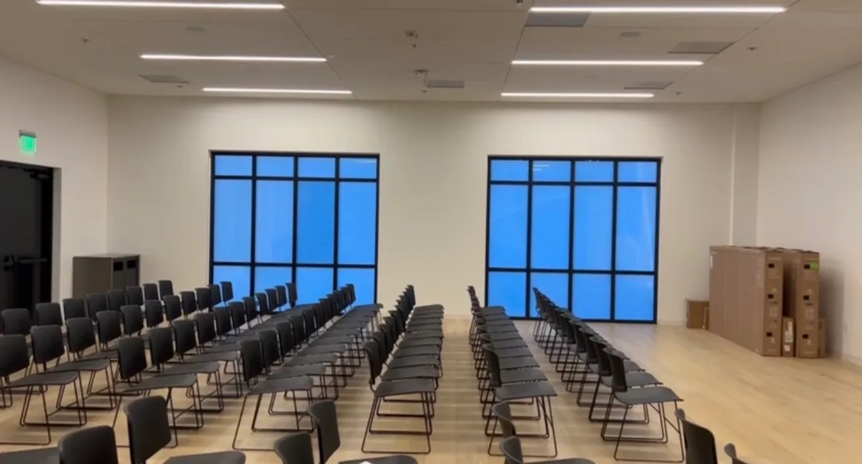 Switchable film on the storefront glazing of a corporate training centre