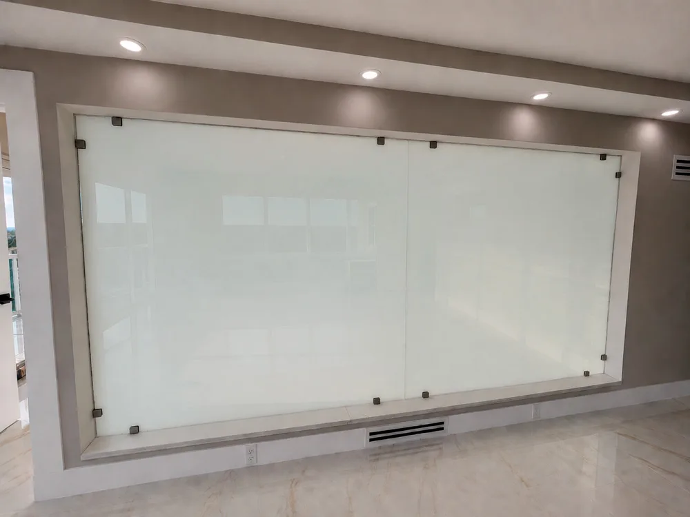 Bedroom partition with PriWatt smart glass in privacy mode