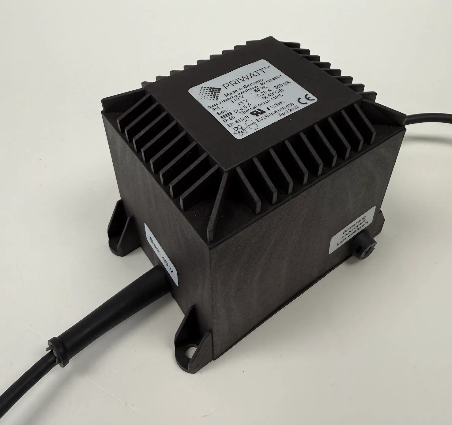 PriWatt 48 V isolation transformer for smart glass installations