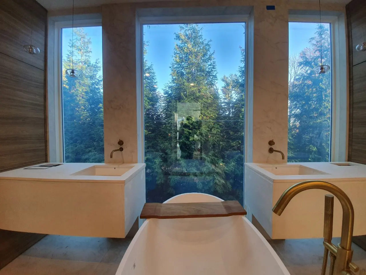 The bathroom glazing switched to its private state