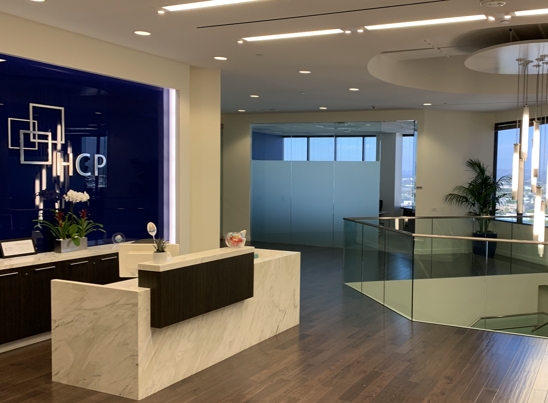 The growing popularity of the switchable PriWatt® Film use at the office spaces